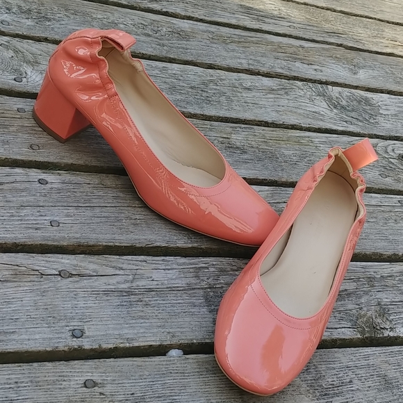 Everlane Shoes - Everlane day heels